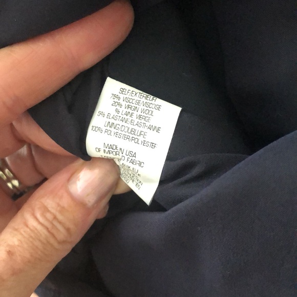 Theory Navy flounce panneled skirt. - Picture 6 of 6